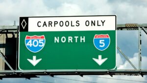 A highway carpool sign for the 405 and I5 North.